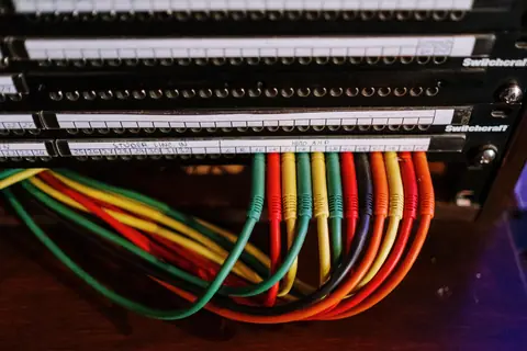 Patch cables in a network panel